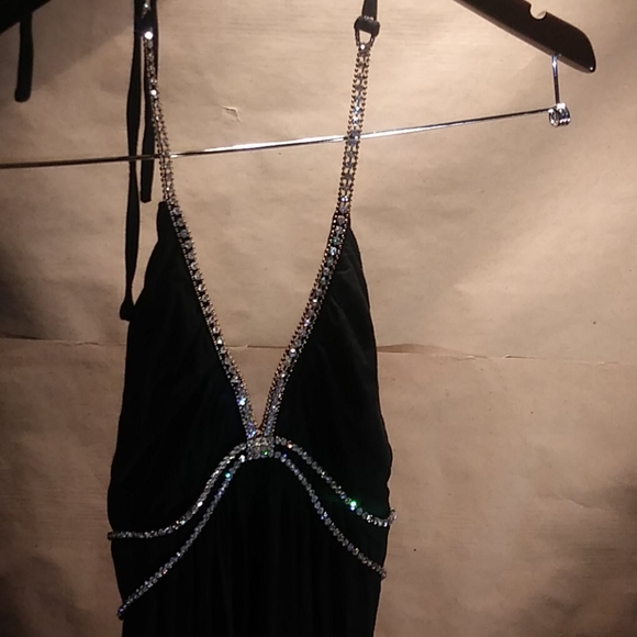 Hot & Delicious - Picture 2 of 5